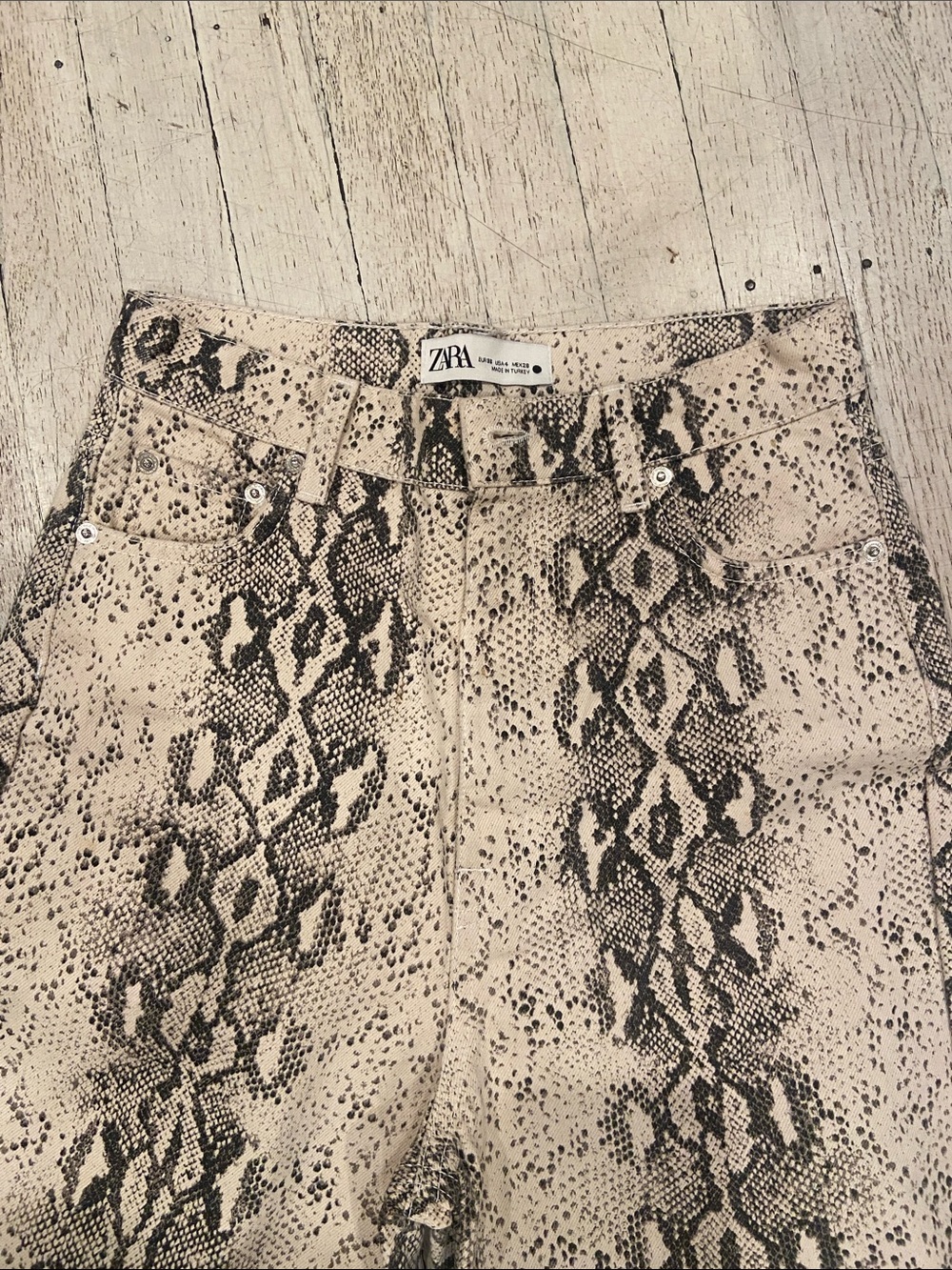 Zara Beige Snake-Print Flare Jeans GOOD CONDITION SIZE 4 - Picture 8 of 12